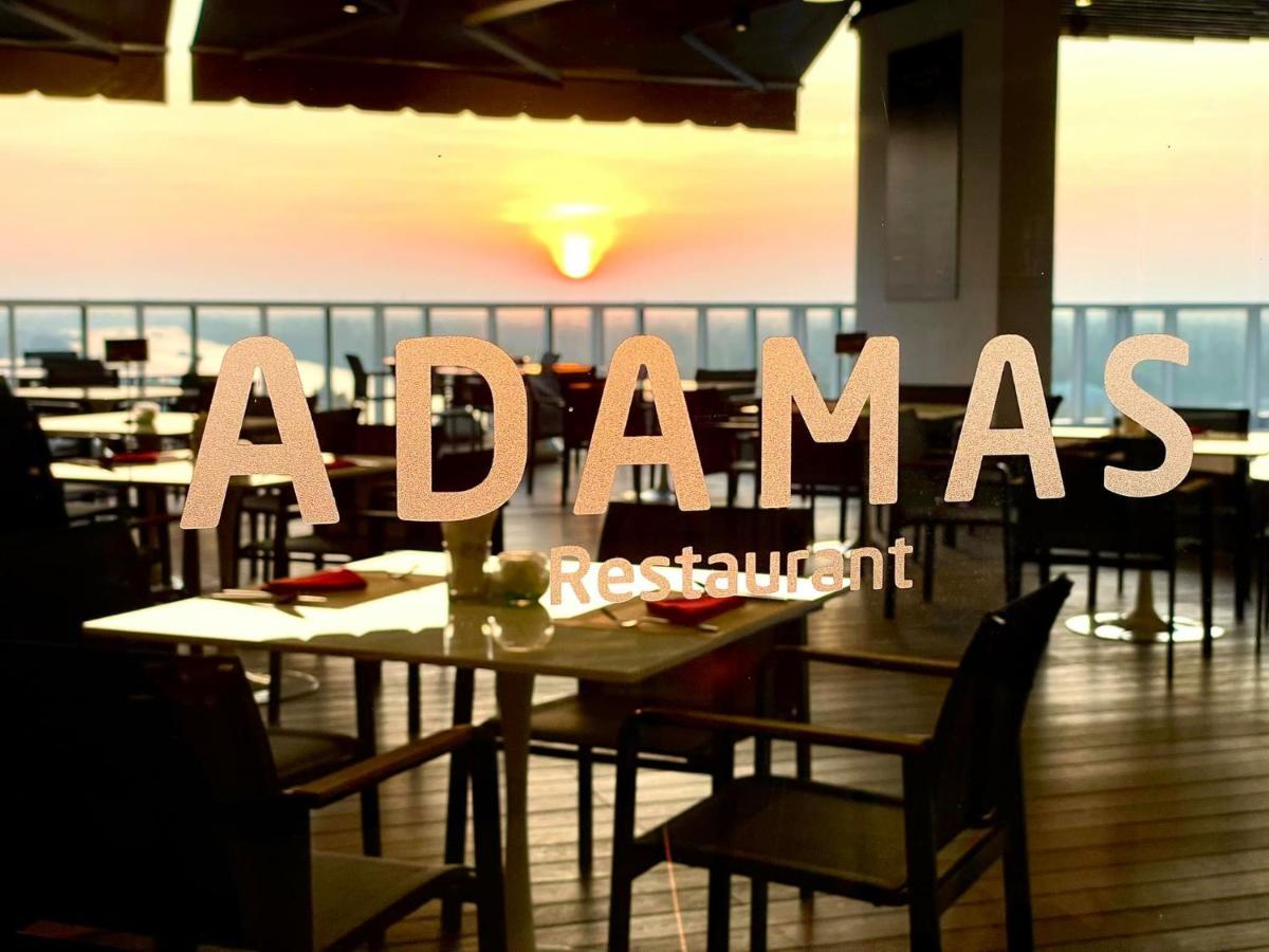 Diamond Stars Ben Tre Hotel Exterior photo Adamas Restaurant